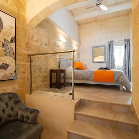 Rhan Holiday Villa